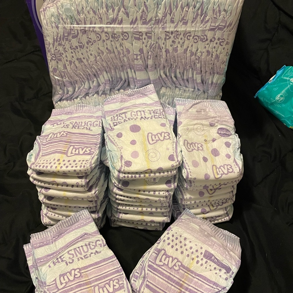 Size 1 Luvs diapers